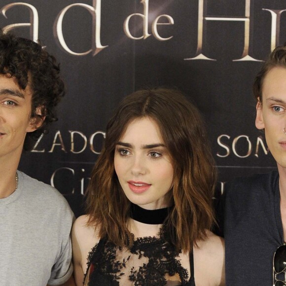 Robert Sheehan, Lily Collins et Jamie Campbell Bower - Photocall du film "The Mortal Instruments: City of Bones" à Madrid, le 22 août 2013.