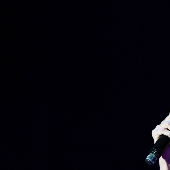 Carla Bruni-Sarkozy en concert lors du 58e festival "Jazz à Juan" à Juan-les-Pins le 17 juillet 2018. © Bruno Bebert/Bestimage