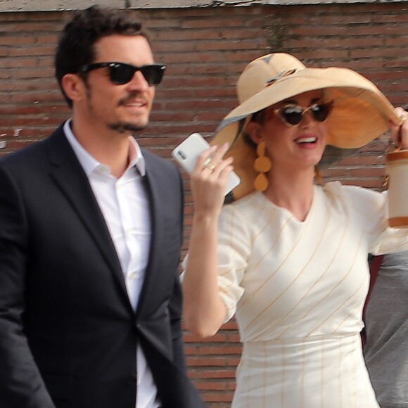 Exclusif - Orlondo Bloom et Katy Perry à nouveau en couple visitent le Colisée à Rome le 28 avril 2018.