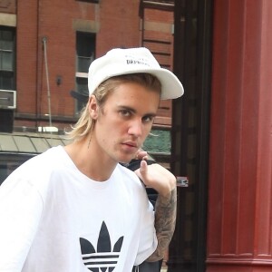 Justin Bieber et sa fiancé Hailey Baldwin en pleine séance de shopping à New York Le 27 juillet 2018