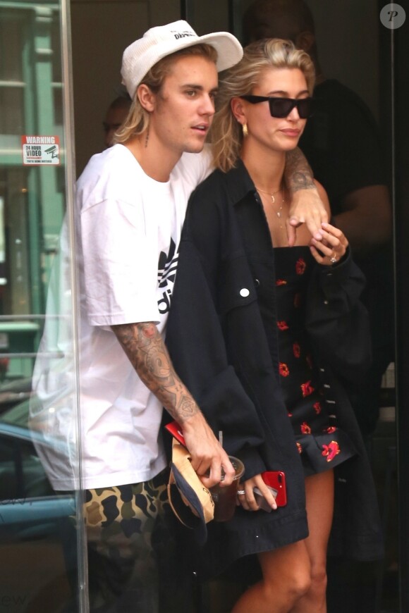Justin Bieber et sa fiancé Hailey Baldwin en pleine séance de shopping à New York Le 27 juillet 2018