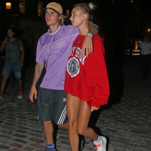 Justin Bieber et sa fiancée Hailey Baldwin quittent le théâtre iPiC dans le quartier de South Side Seaport à New York, le 26 juillet 2018.