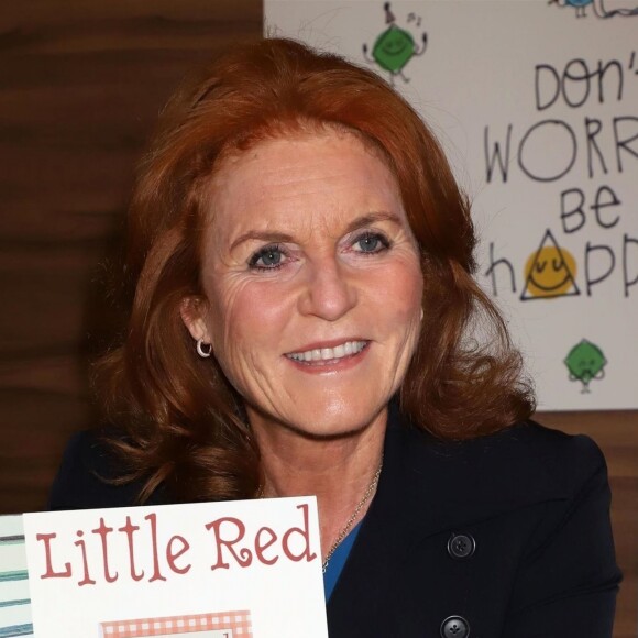 Sarah Ferguson, duchesse d'York, présentant son livre "Little Red" lors du Licensing Expo 2018 au centre Mandalay Bay Convention à Las Vegas le 22 mai 2018.