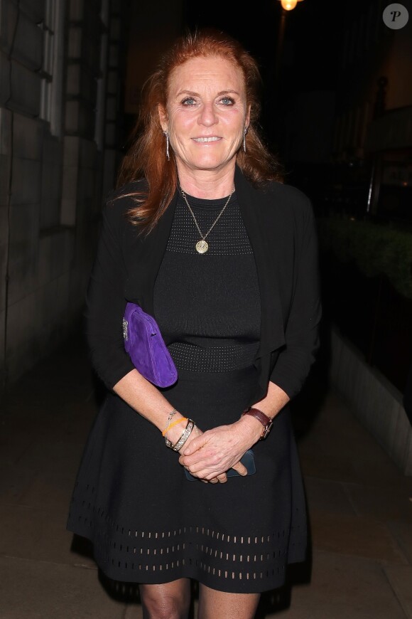 Sarah Ferguson, duchesse d'York, à la sortie du restaurant Lou Lou's à Londres, le 18 avril 2018.