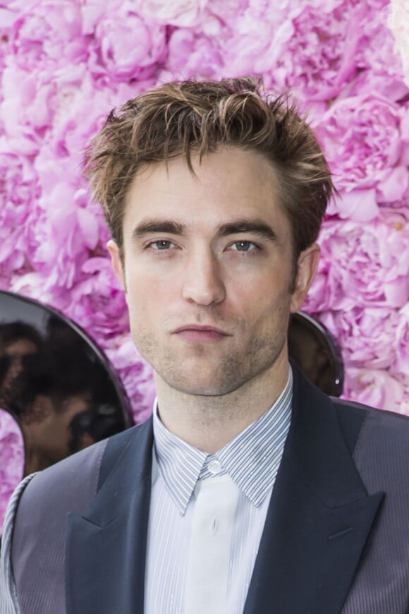 Robert Pattinson - Photocall du défilé de mode Dior Homme collection Printemps-Eté 2019 à la Garde Républicaine lors de la fashion week à Paris, le 23 juin 2018. © Olivier Borde/Bestimage