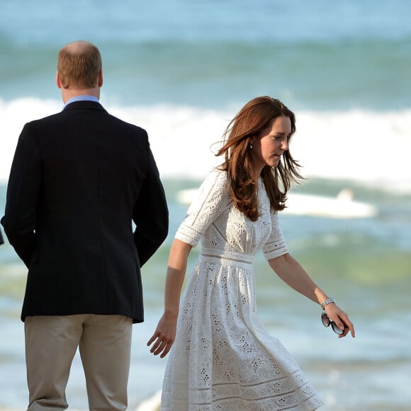 The Duke and Duchess of Cambridge view a surf life-saving display and meet volunteers at Manly Beach, Sydney, during the twelfth day of the Duke and Duchess of Cambridge's official tour to New Zealand and Australia. Friday April 18, 2014. Photo by Anthony Devlin/PA wire/ABACAPRESS.COM18/04/2014 - Sydney