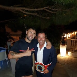 Exclusif - Yohan Lidon et Bernard Montiel - Le champion du monde de K1, Muay Thai et Kick-Boxing, Yohan Lidon célèbre sa victoire au Mas de Bellevue après son combat lors de la Fight Night 2018 à Saint-Tropez