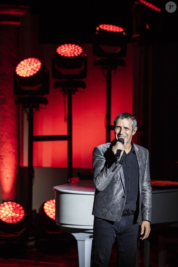 Exclusif - Julien Clerc - Festival de Ramatuelle: Julien Clerc "La tournée des cinquante ans" à Ramatuelle, France, le 8 août 2018. © Cyril Bruneau/Festival de Ramatuelle/Bestimage