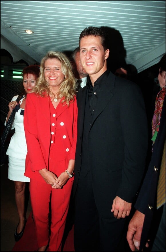 Michael Schumacher et sa femme Corinna en mai 1996 à Cannes lors d'une soirée Cerruti en marge du Festival.