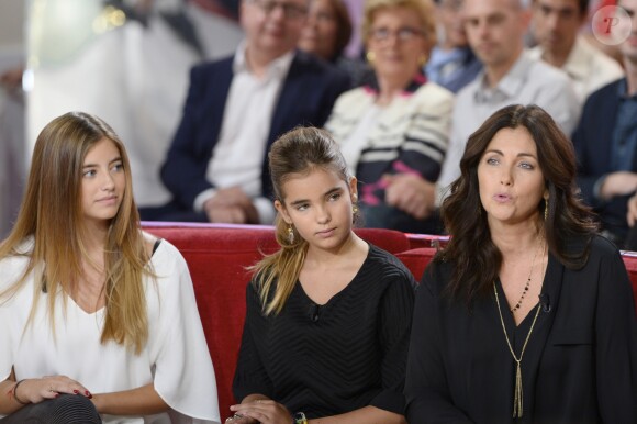 Cristiana Reali avec ses filles Elisa Huster et Toscane Huster - Enregistrement de l' émission "Vivement Dimanche" à Paris le 24 septembre 2014.
