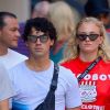 Exclusif - Sophie Turner et son fiancé Joe Jonas dans les rues de New York, le 15 août 2018