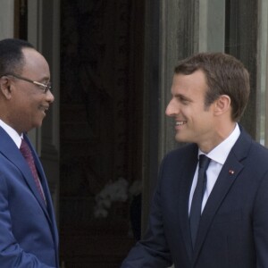 Le président Emmanuel Macron et le président du Niger Mahamadou Issoufou - Paris, le 28 août 2017 © Pierre Perusseau / Bestimage