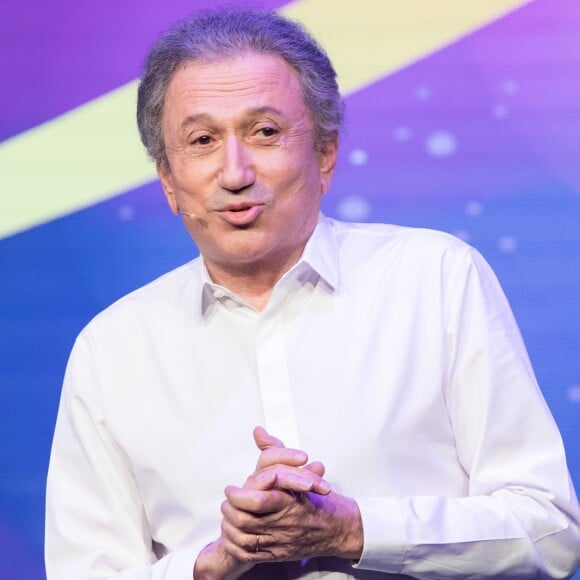 Michel Drucker lors du gala de la Chaine de l'espoir au théâtre de la Tour Eiffel à Paris, France, le 26 mars 2018. © Cyril Moreau/Bestimage