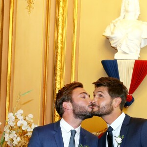 Exclusif - Mariage civil de Christophe Beaugrand et de Ghislain Gerin à Paris le 25 juillet 2018. © Dominique Jacovides/Bestimage