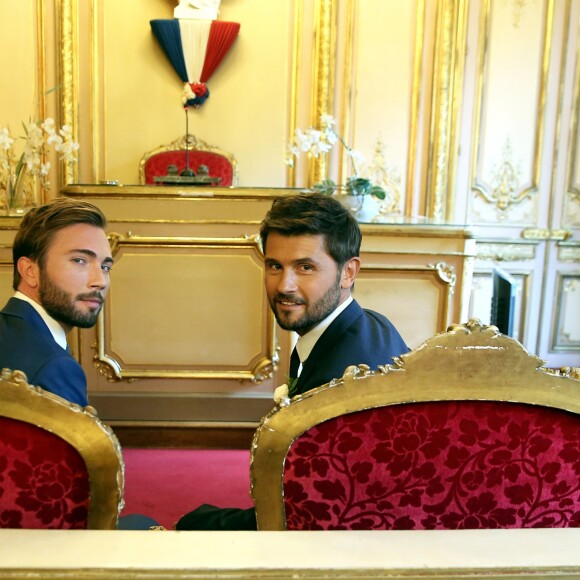 Exclusif - Mariage civil de Christophe Beaugrand et de Ghislain Gerin à Paris le 25 juillet 2018. © Dominique Jacovides/Bestimage