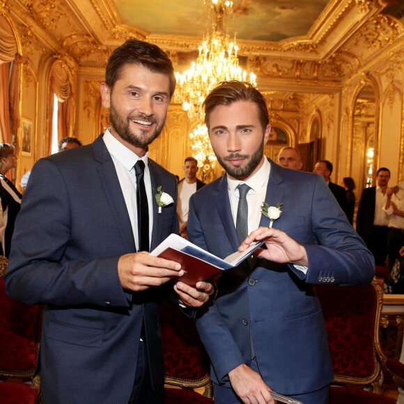 Exclusif - Mariage civil de Christophe Beaugrand et de Ghislain Gerin à Paris le 25 juillet 2018. © Dominique Jacovides/Bestimage