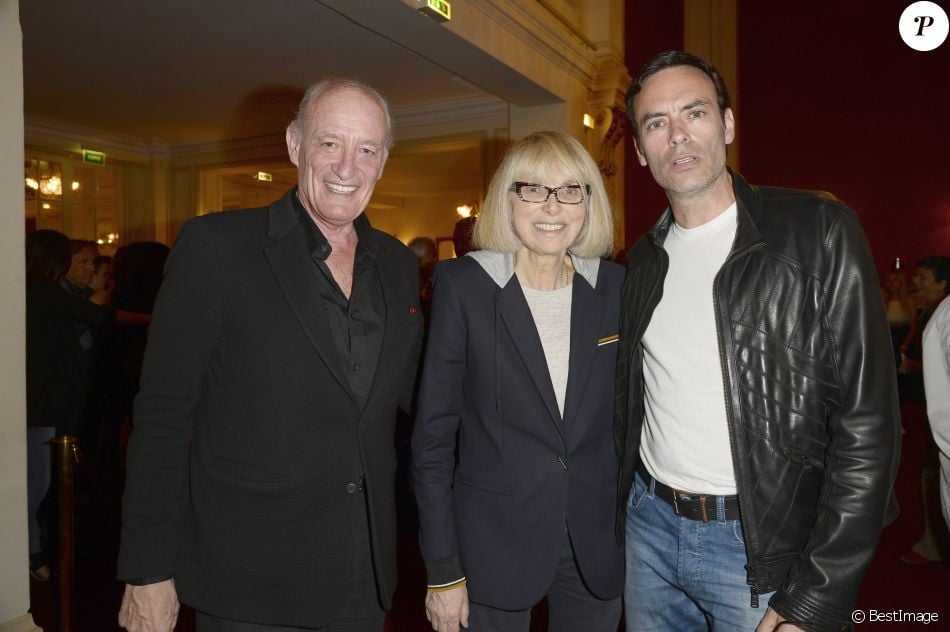 Pascal Desprez avec sa femme Mireille Darc et Anthony Delon - Générale de la pièce Open Space au ...