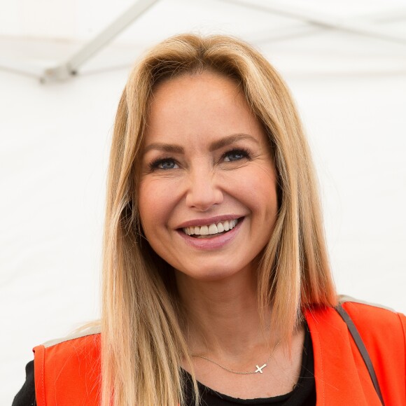 Adriana Karembeu lors du lancement des Journées Nationales de la Croix Rouge Française place Rihour à Lille, le 10 juin 2017. © Stéphane Vansteenkiste/Bestimage