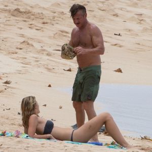 Exclusif - Sean Penn et sa compagne Leila George en vacances à Honolulu à Hawaï. Le 13 aout 2018.