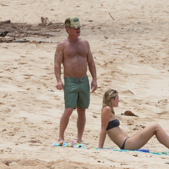 Exclusif - Sean Penn et sa compagne Leila George en vacances à Honolulu à Hawaï. Le 13 aout 2018.