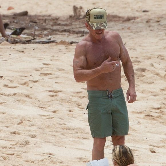 Exclusif - Sean Penn et sa compagne Leila George en vacances à Honolulu à Hawaï. Le 13 aout 2018.