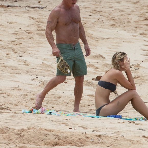 Exclusif - Sean Penn et sa compagne Leila George en vacances à Honolulu à Hawaï. Le 13 aout 2018.