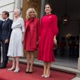  Emmanuel et Brigitte Macron ont été accueillis au palais d'Amalienborg à Copenhague le 28 août 2018 par la reine Margrethe II de Danemark, le prince héritier Frederik et la princesse Mary. © Jacques Witt / Pool / Bestimage 