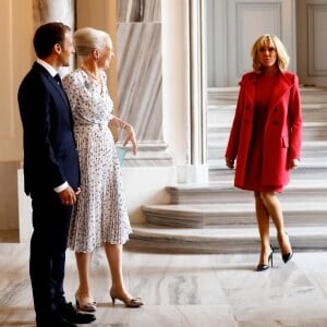 Le président Emmanuel Macron, S.M la reine Margrethe II de Danemark, Brigitte Macron - SM la reine de Danemark accueille le couple présidentiel français au palais d'Amalienborg à Copenhague le 28 août 2018. © Dominique Jacovides / Bestimage  Queen Margrethe II of Denmark welcomes french president and his wife at Amalienborg castle in Copenhagen on August 28, 2018.28/08/2018 - Copenhague