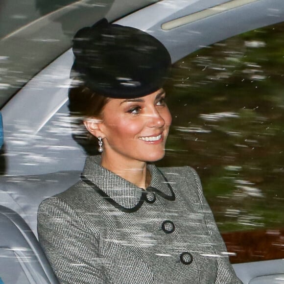 La reine Elisabeth II d'Angleterre et Catherine (Kate) Middleton, duchesse de Cambridge - La famille royale britannique arrive à l'église de Crathie pour assister à la messe du dimanche le le 26 août 2018.