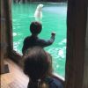 Alessandra Sublet et ses enfants Charlie (5 ans) et Alphonse (3 ans) lors d'une visite au zoo de la Flèche en mai 2018.