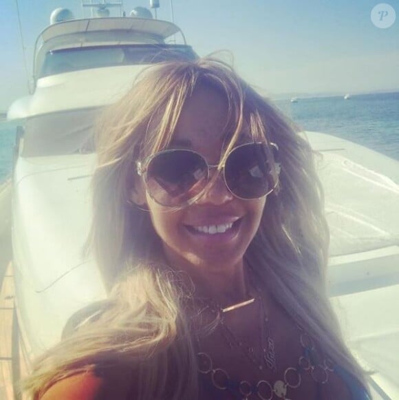 Cathy Guetta sur un yacht à Ibiza le 20 juillet 2018