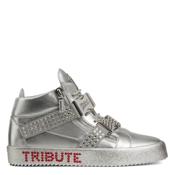 Les sneakers Giuseppe Zanotti imaginées en hommage à Michael Jackson.