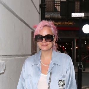 Exclusif - Lily Allen a été aperçu avec son compagnon le DJ D. London ont été aperçus dans les rues de Londres, le 9 juillet 2018.