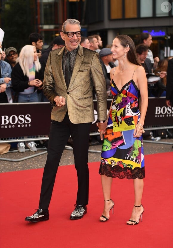 Emilie Livingston et son mari Jeff Goldblum à la soirée des GQ Men of the Year 2018 à la Tate Modern de Londres, le 5 septembre 2018. 