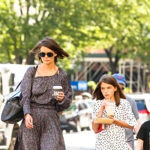 Exclusif - Katie Holmes et sa fille Suri Cruise se baladent dans le quartier de Soho à New York le 30 août 2018.