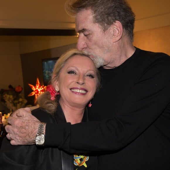 Exclusif - Véronique Sanson et Eddy Mitchell en loge lors du concert de Véronique Sanson à l'Olympia à Paris, le 14 février 2015.