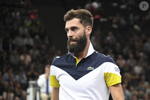 Benoît Paire contre R. Gasquet au 1er tour du tournoi "Rolex Paris Masters 2017" sur le court central (Simple Hommes) à Paris, le 30 octobre 2017.