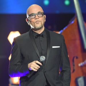 Exclusif - No Web - Pascal Obispo - Enregistrement de l'émission "Bon anniversaire Line" à l'occasion des 90 ans de L.Renaud au Théâtre Bobino à Paris, qui sera diffusée le Mardi 3 juillet à 20h55 sur France 2. Le 25 juin 2018. À l'occasion des 90 ans de L.Renaud, S.Bern propose aux téléspectateurs de France 2 d’être les invités privilégiés de l’anniversaire de la star aux 75 années de carrière ! Pour cette soirée exceptionnelle, tous les artistes et amis de L.Renaud se réuniront autour d’elle pour célébrer l’événement en lui réservant dans le plus grand secret de nombreuses surprises. Dans un lieu emblématique de la carrière de L.Renaud, « Bon anniversaire Line » propose de vivre une soirée inoubliable à la mesure de la star aux multiples visages : chanteuse aux tubes inoubliables (« Ma cabane au Canada », « Etoile des neiges », « Copacabana », « Ma p’tite folie »…), meneuse de revues de légende en France et à Las Vegas, grande comédienne de théâtre (« Fugueuses », « Folle Amanda », « Harold et Maude »), immense actrice au cinéma et à la télévision (« Bienvenue chez les Chti ‘s », « Ripoux contre Ripoux », « Dix pour cent », « La Ch’tite famille »), femme engagée… Pendant toute la soirée, ses proches et des artistes issus de toutes les générations se succèderont sur scène pour lui offrir une fête inoubliable : des chansons en duo ou en solo, des sketches inédits, des happenings. De nombreuses images d’archives nous feront revivre les grands moments de la célèbre « Demoiselle d’Armentières ». © Coadic Guirec / Bestimage  No Web - No Blog pour Suisse et Belgique25/06/2018 - Paris