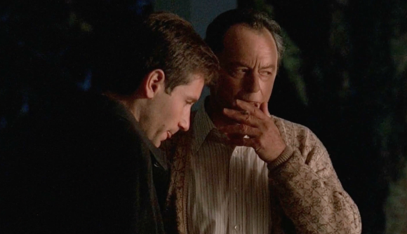 David Duchovny et Peter Donat dans "The X-Files".