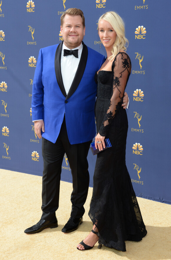 James Corden et sa femme Julia Carey au 70ème Primetime Emmy Awards au théâtre Microsoft à Los Angeles, le 17 septembre 2018.