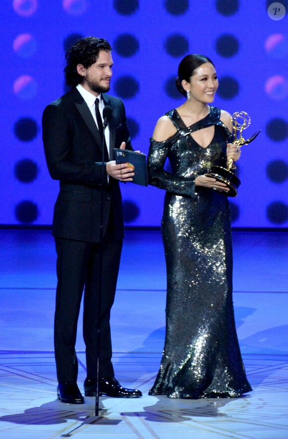 Kit Harington et Constance Wu aux 70e Primetime Emmy Awards à Los Angeles, le 17 septembre 2018.