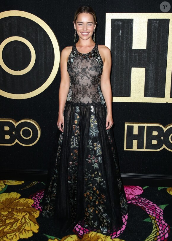 Emilia Clarke lors du photocall lors de l'afterparty HBO des Emmy Awards au Plaza, Pacific Design Center à West Hollywood le 17 septembre 2018.