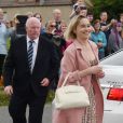 Emilia Clarke - Les célébrités arrivent au mariage de Kit Harington et Rose Leslie (Game of Thrones) en l'église Rayne a Aberdeen en Ecosse, le 23 juin 2018.