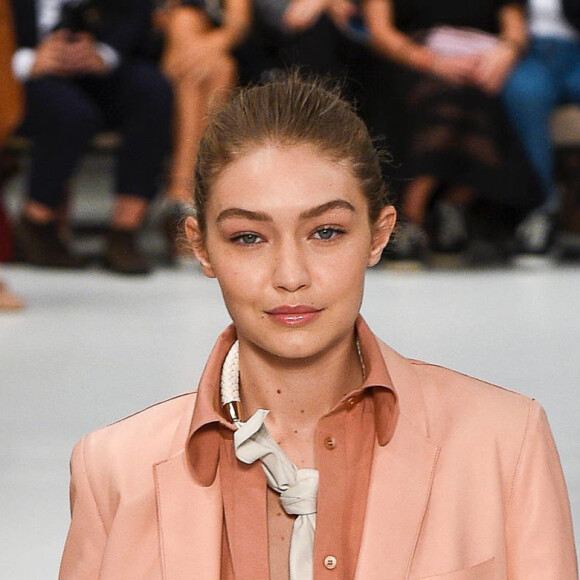 Gigi Hadid - Défilé Tod's, collection printemps-été 2019 à Milan. Le 21 septembre 2018.