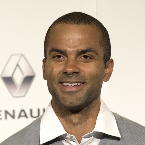 Tony Parker participe à une conférence de presse pour la présentation de la nouvelle campagne du Renault Koleos à Buenos Aires en Argentine le 20 juillet 2017.