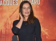 Zoé Félix : Sexy, la comédienne pose pour sa nouvelle ligne de lingerie