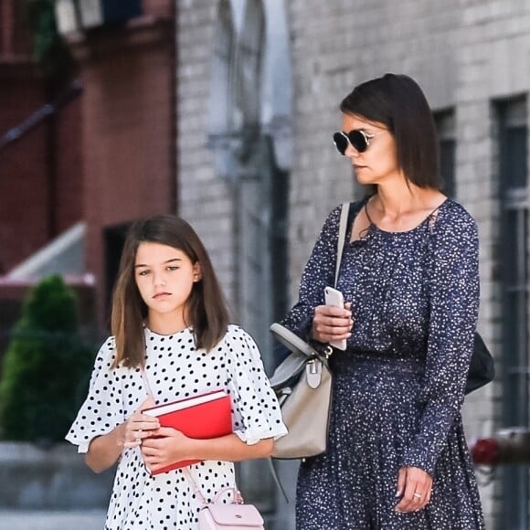 Exclusif - Katie Holmes et sa fille Suri Cruise se baladent dans le quartier de Soho à New York le 30 août 2018.