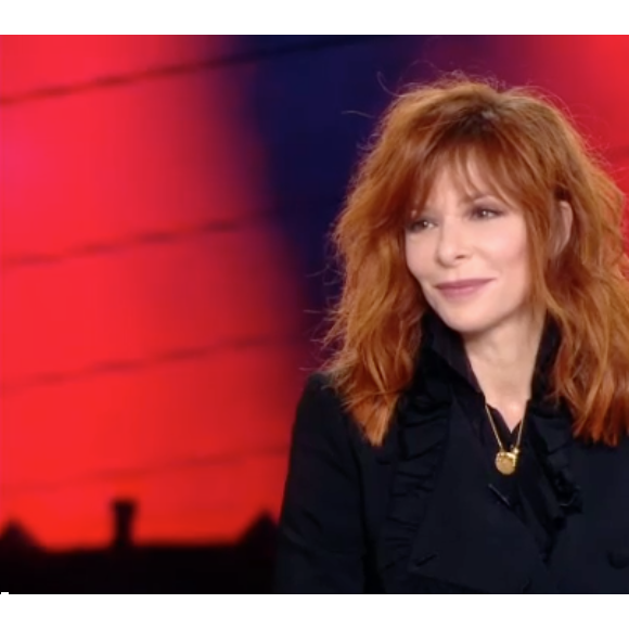 Mylène Farmer invitée d'Anne-Claire Coudray pour le JT de TF1, dimanche 30 septembre 2018.