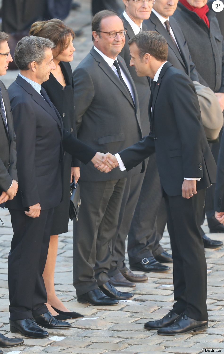 Nicolas Sarkozy Et Carla Bruni Sarkozy Francois Hollande Et Emmanuel Macron Arrivees A L Hommage National A Charles Aznavour A L Hotel Des Invalides A Paris Purepeople