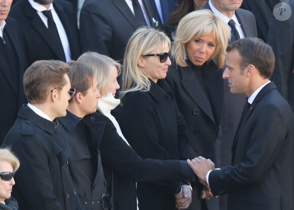 Ulla Aznavour et ses enfants Nicolas, Mischa et Katia, Brigitte et Emmanuel Macron - Arrivées à l'hommage national à Charles Aznavour à l'Hôtel des Invalides à Paris. Le 5 octobre 2018 © Jacovides-Moreau / Bestimage